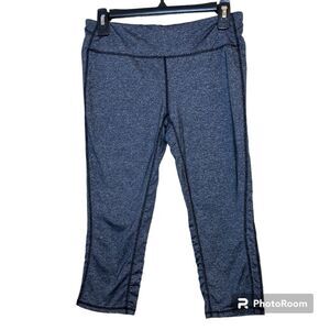 Gap Fit Gray Capri Athletic Workout Leggings Size Medium